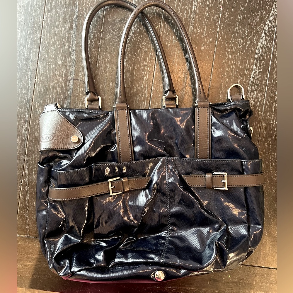 Tods patent leather purse made in Italy